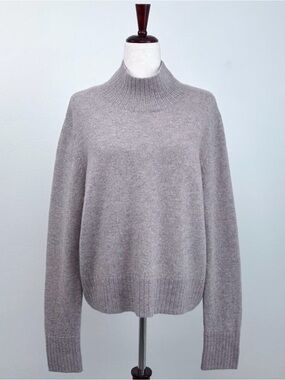 Weekday 100% Wool Natural Fiber Chunky Knit Boxy Fit Becca Mockneck Sweater